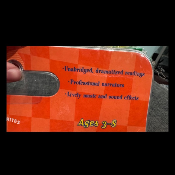 The Three Little Kittens Book/Cassette Paul
Galdone vtg New Factory Sealed 1999 - Picture 5 of 6